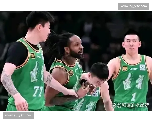 辽宁男篮鏖战湖北男篮 谁能在本轮对决中笑到最后 辽宁男篮鏖战湖北男篮 谁能在本轮对决中笑到最后